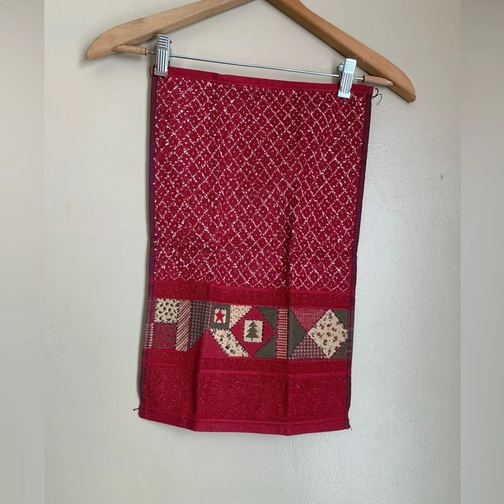 Santens VTG Christmas Tree Quilt Pattern Red Cotton Woven Bath Towels Set of 3